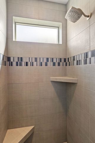 8814 E Clearview Ln, Spokane, WA 99217