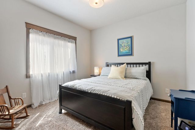 8814 E Clearview Ln, Spokane, WA 99217