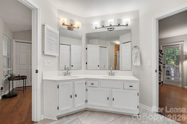 6121 GRAY GATE Lane K, Charlotte, NC 28210