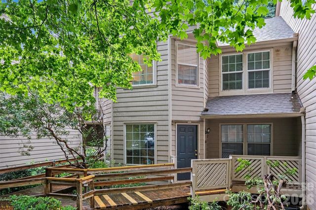 6121 GRAY GATE Lane K, Charlotte, NC 28210