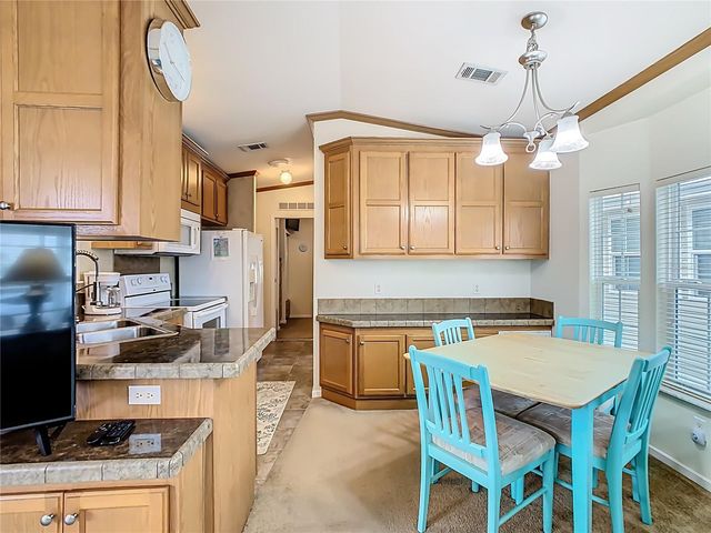 9000 US HWY 192 324, Clermont, FL 34714