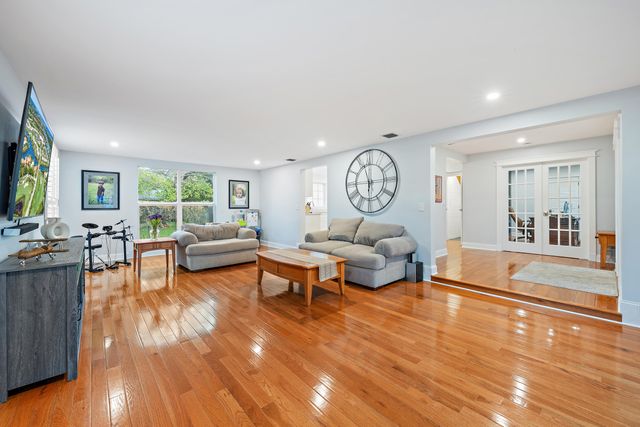 4143 Hickory Drive, Palm Beach Gardens, FL 33418