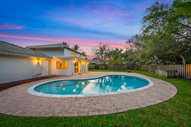 4143 Hickory Drive, Palm Beach Gardens, FL 33418