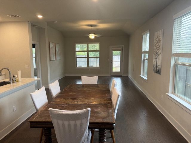 8615 McKamy DR, Austin, TX 78744