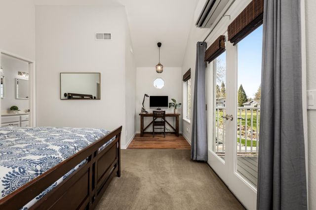 18190 Lake Forest Dr, Penn Valley, CA 95946