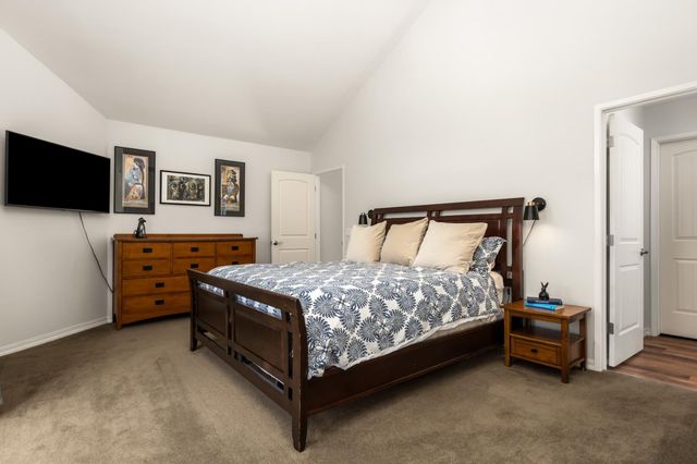18190 Lake Forest Dr, Penn Valley, CA 95946
