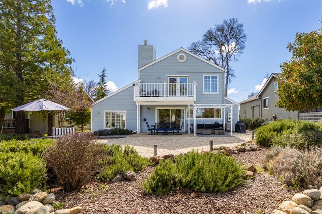 18190 Lake Forest Dr, Penn Valley, CA 95946