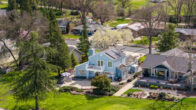 18190 Lake Forest Dr, Penn Valley, CA 95946