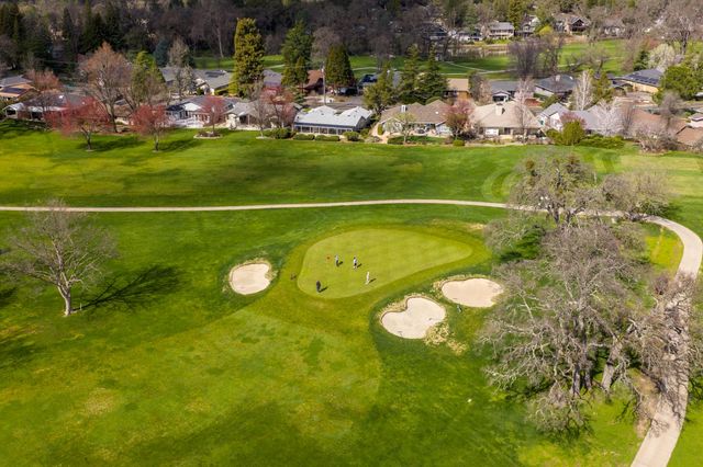 18190 Lake Forest Dr, Penn Valley, CA 95946