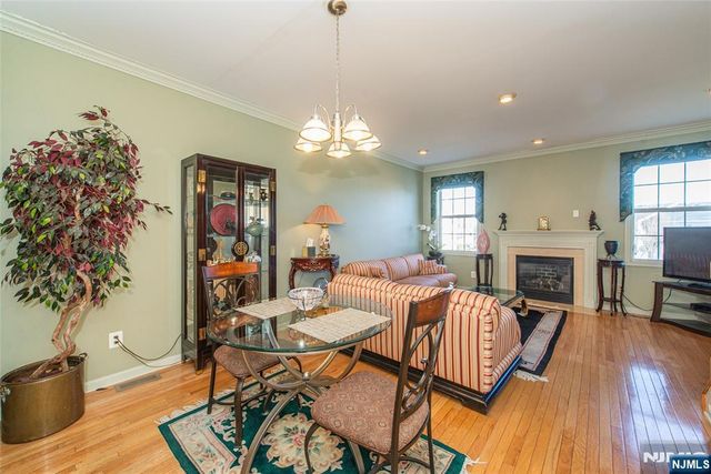 404 Manchester Drive, Nutley, NJ 07110