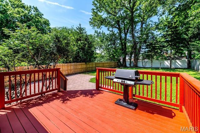 9051 Burton Avenue, Overland, MO 63114