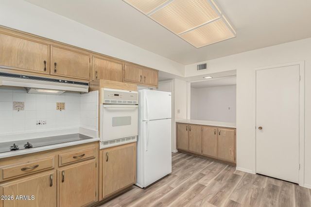 10341 W CLAIR Drive, Sun City, AZ 85351