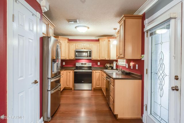 1011 Christopher Street, New Iberia, LA 70563