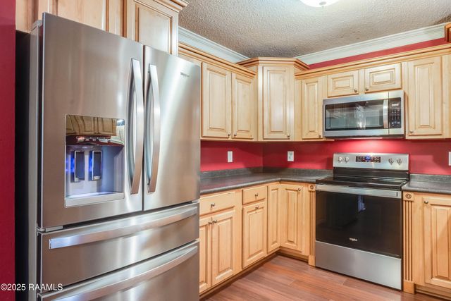 1011 Christopher Street, New Iberia, LA 70563