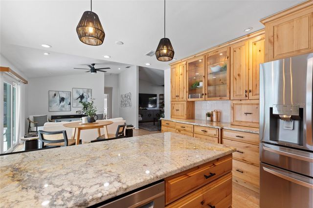 5000 LAKE VALENCIA BOULEVARD W, Palm Harbor, FL 34684