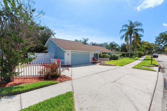 5000 LAKE VALENCIA BOULEVARD W, Palm Harbor, FL 34684