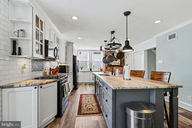 11 S WASHINGTON AVE, Bala Cynwyd, PA 19004