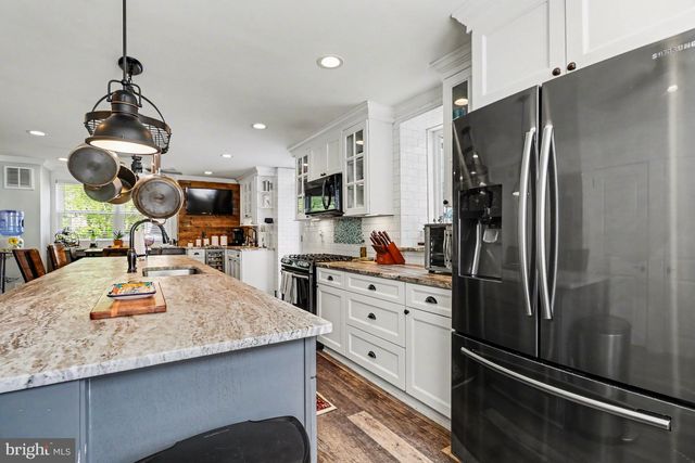 11 S WASHINGTON AVE, Bala Cynwyd, PA 19004