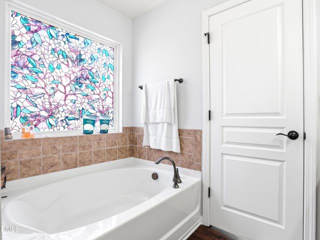 8120 Hovingham Way, Raleigh, NC 27616