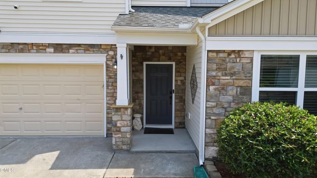 8120 Hovingham Way, Raleigh, NC 27616