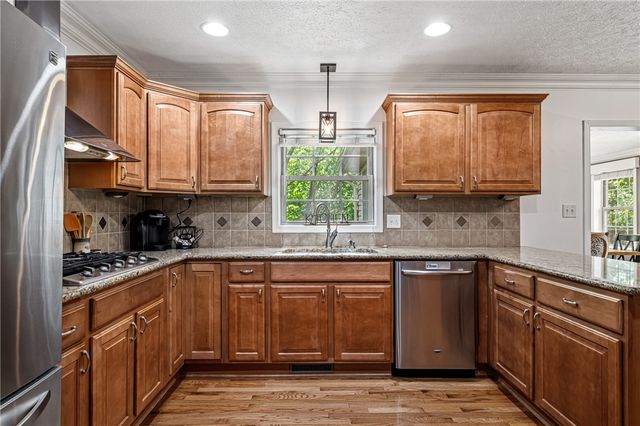 305 Daniela Dr, Allegheny Twp, PA 15068