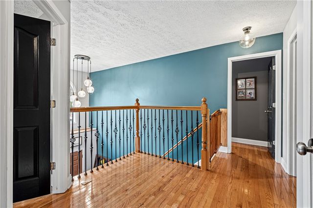 305 Daniela Dr, Allegheny Twp, PA 15068