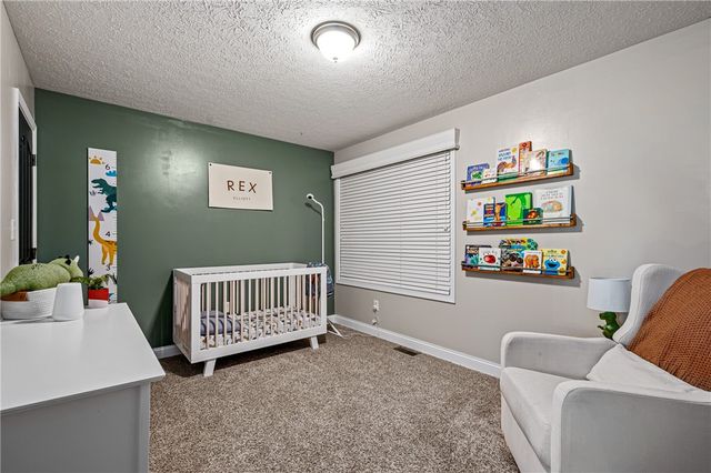 305 Daniela Dr, Allegheny Twp, PA 15068