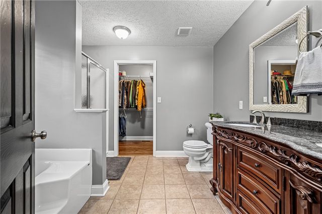 305 Daniela Dr, Allegheny Twp, PA 15068