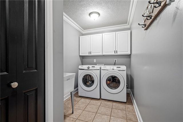 305 Daniela Dr, Allegheny Twp, PA 15068