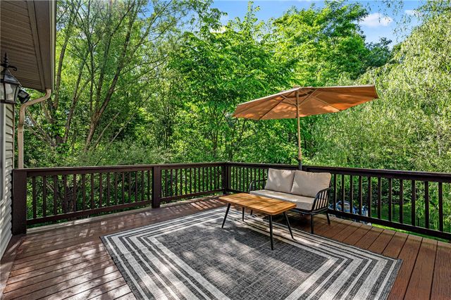 305 Daniela Dr, Allegheny Twp, PA 15068