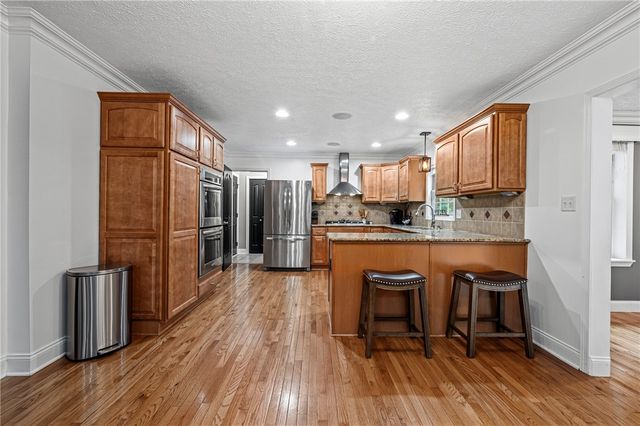 305 Daniela Dr, Allegheny Twp, PA 15068