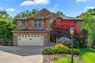 305 Daniela Dr, Allegheny Twp, PA 15068