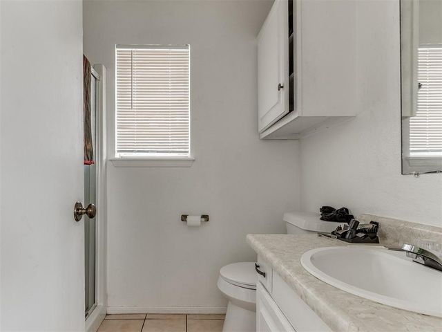 6916 Woodlake Drive, Oklahoma City, OK 73132