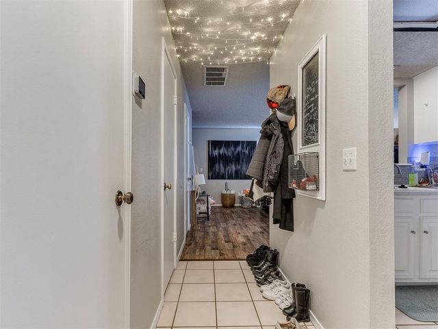 6916 Woodlake Drive, Oklahoma City, OK 73132