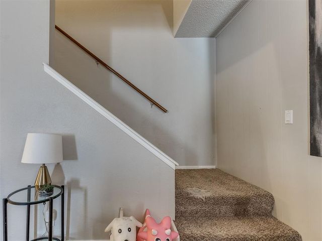 6916 Woodlake Drive, Oklahoma City, OK 73132