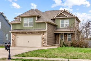 104 Sycamore Hill Dr, Clarksville, TN 37042
