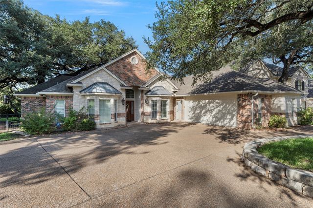 15000 Estancia Lane, Woodway, TX 76712