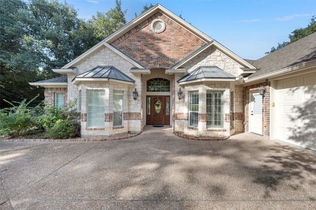 15000 Estancia Lane, Woodway, TX 76712