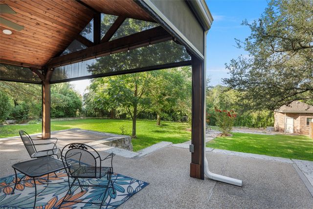 15000 Estancia Lane, Woodway, TX 76712