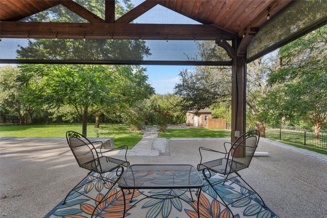 15000 Estancia Lane, Woodway, TX 76712