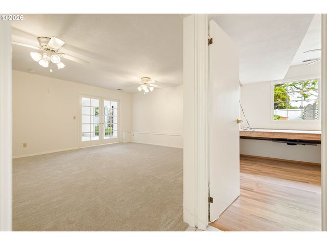 129 Ne 39TH Ave, Hillsboro, OR 97124