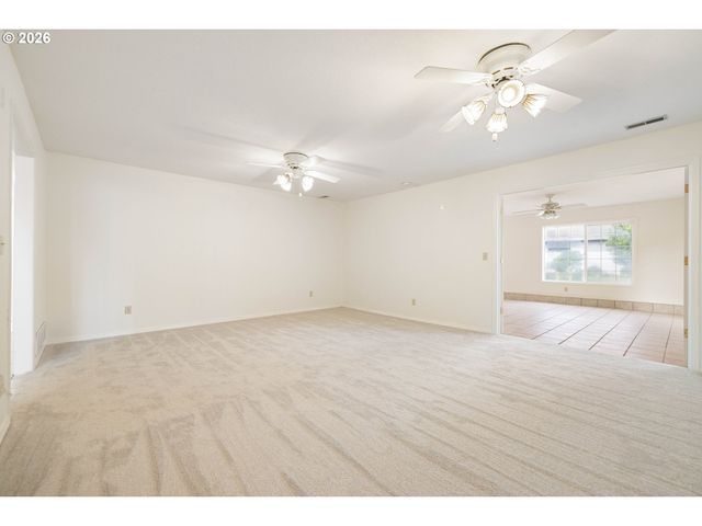 129 Ne 39TH Ave, Hillsboro, OR 97124