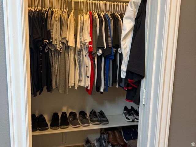 220 E 100 S, Huntington, UT 84528