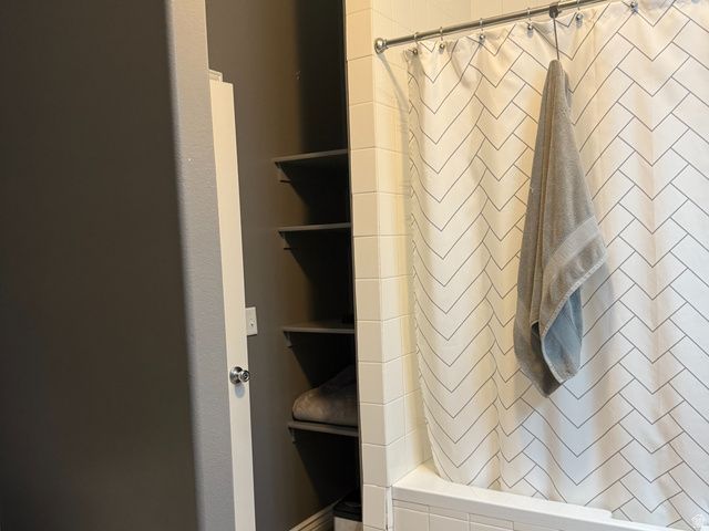 220 E 100 S, Huntington, UT 84528