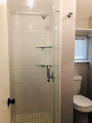 734-A Mcdaniel Street, Houston, TX 77022