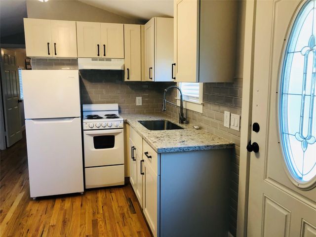 734-A Mcdaniel Street, Houston, TX 77022