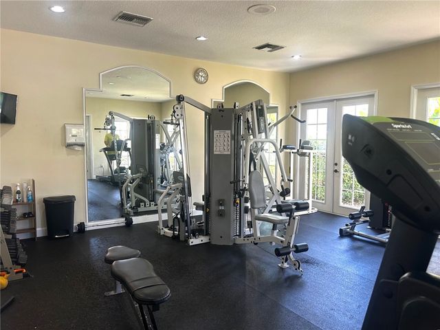 1590 S 42nd Circle 104, Vero Beach, FL 32967