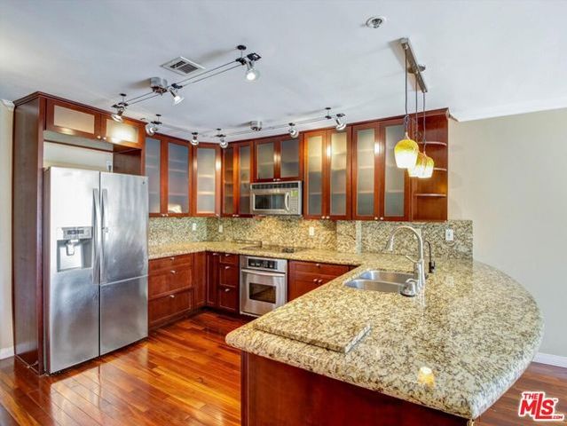 121 S Hope Street 433, Los Angeles, CA 90012