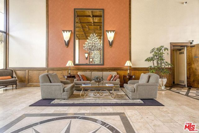 121 S Hope Street 433, Los Angeles, CA 90012