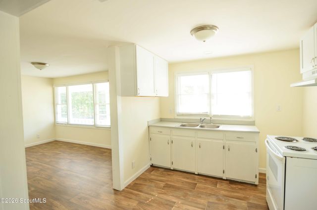 2920 S Lakeview Drive, Waycross, GA 31503